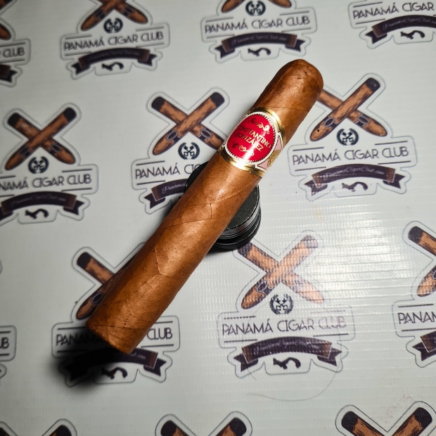 Constantino Gonzalez Robusto Claro