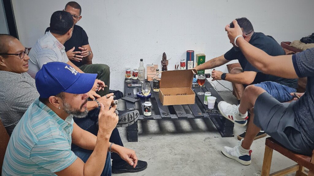 tardeo especial, panamacigarclub, montes de oca, panama, magna royal, castelauro, ron duran panama, la rana dorada, pintasyhumos